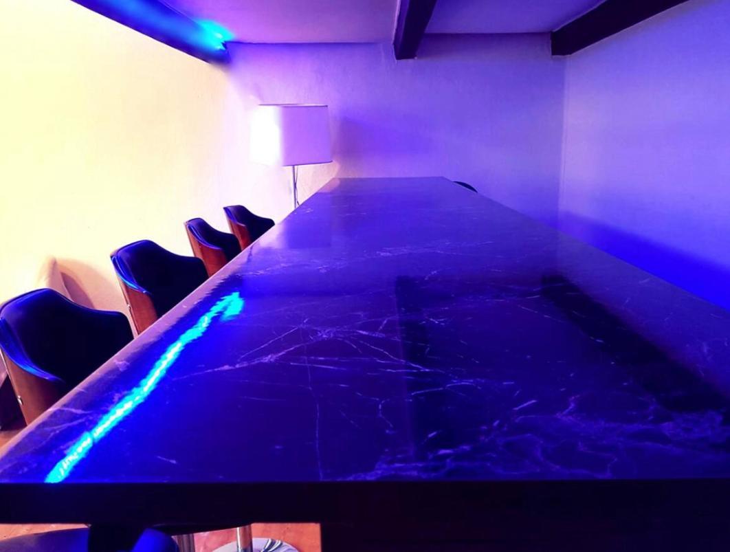 Central Location King Size Bed ティビリシ エクステリア 写真